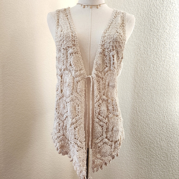 Fever Jackets & Blazers - Fever vintage cream crochet lace vest. Size M nwt